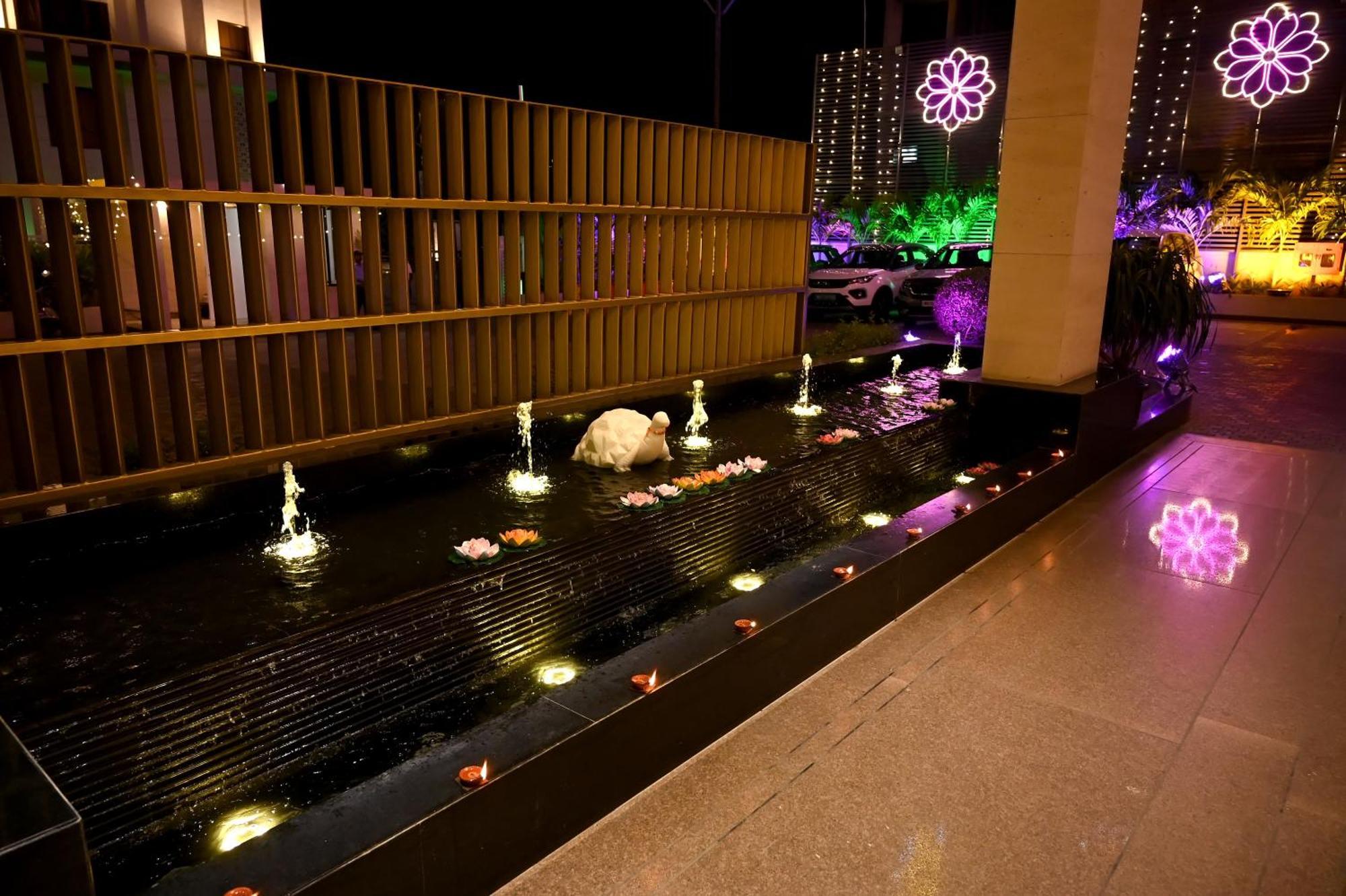 Marigold-Newly Renovated Hotel Shirdi Exterior photo