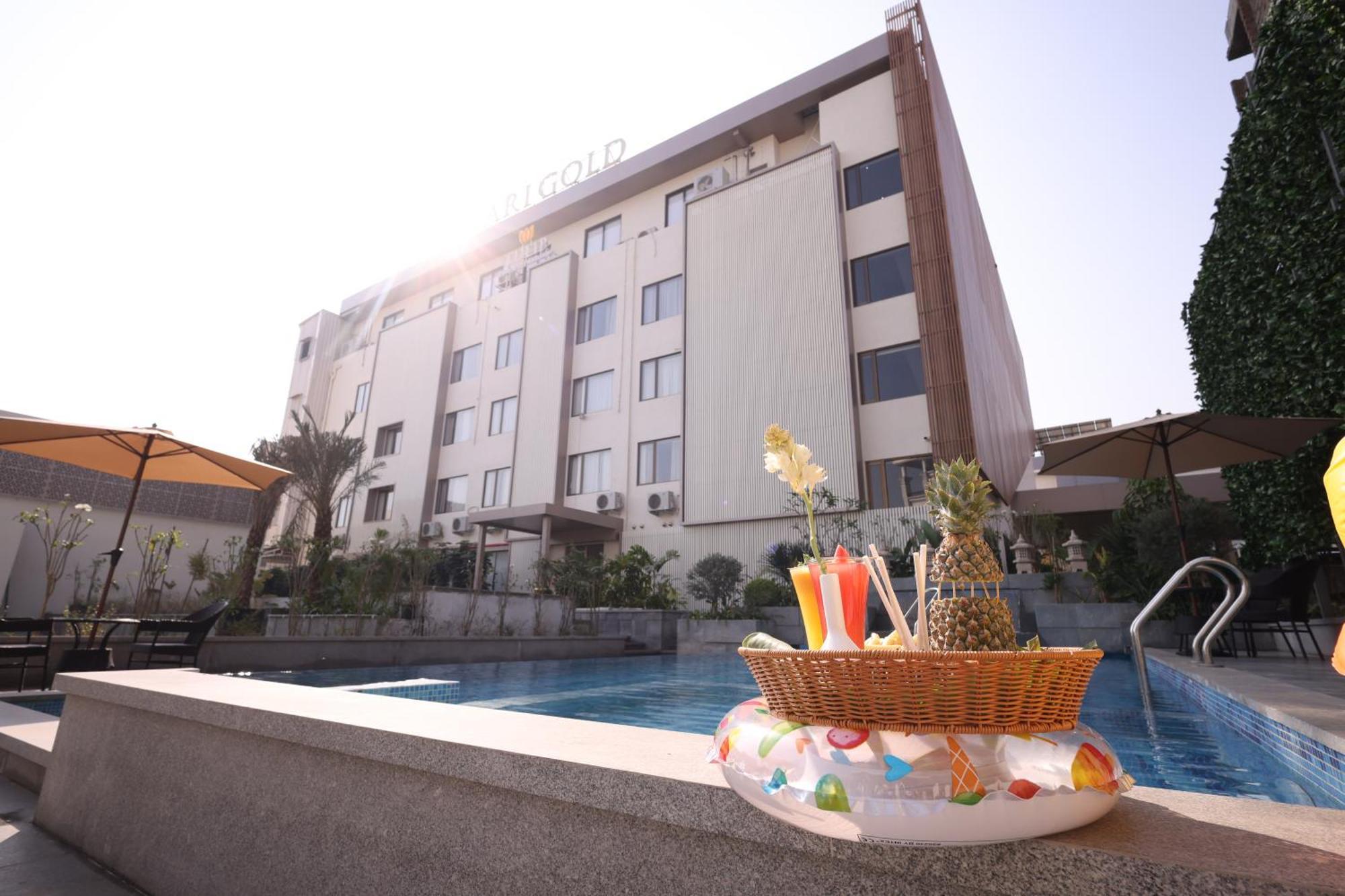 Marigold-Newly Renovated Hotel Shirdi Exterior photo