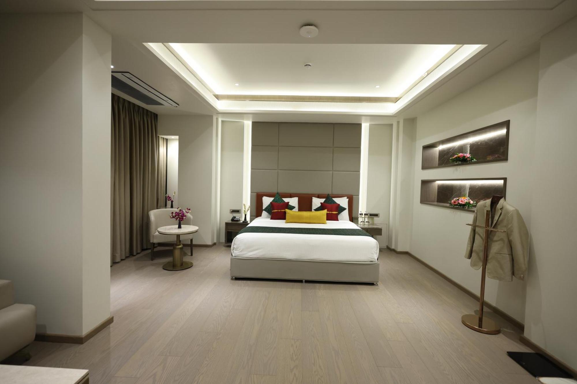 Marigold-Newly Renovated Hotel Shirdi Exterior photo